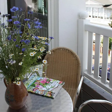 Laetitia 16 - Strandnah, Balkon Apartment *